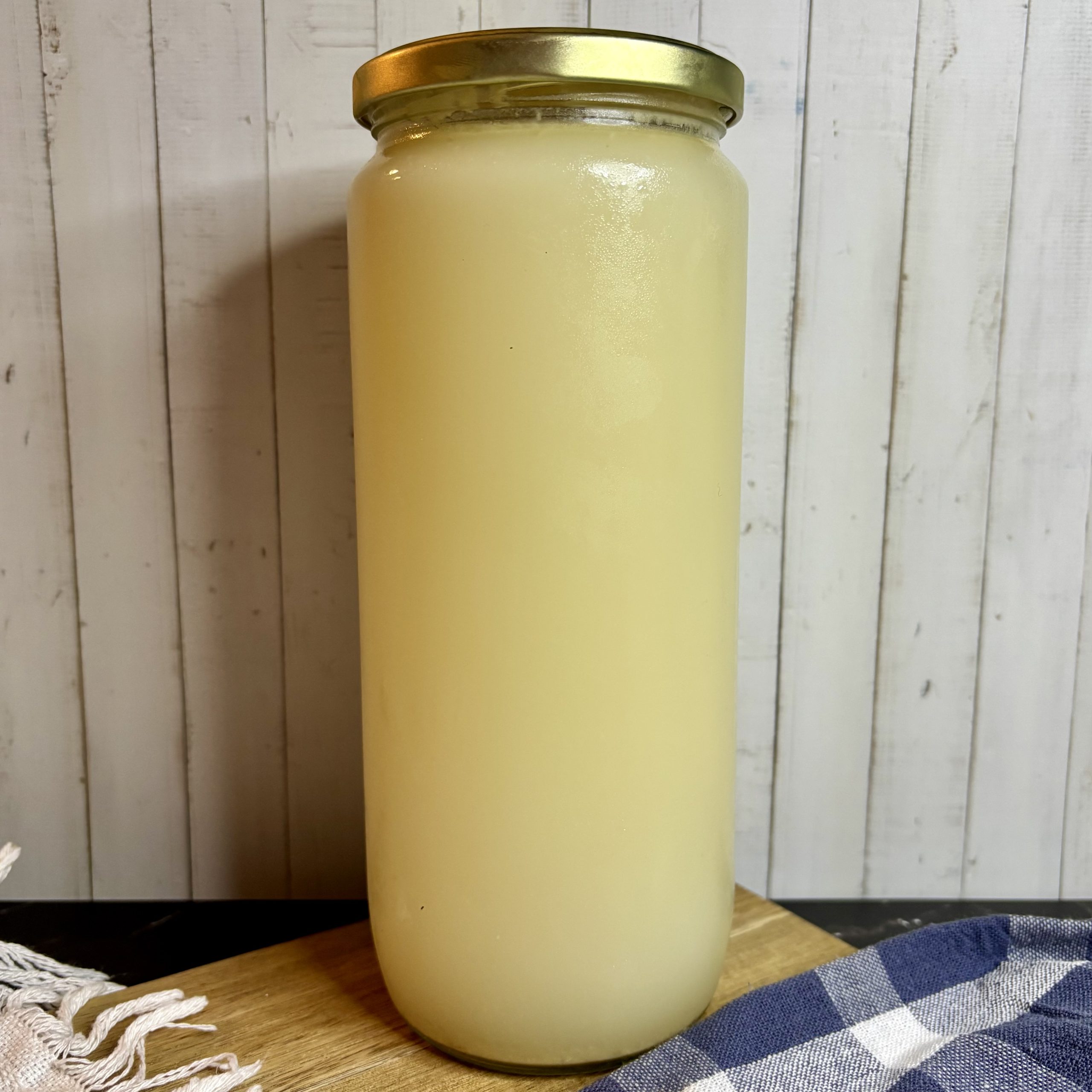 Hühnerknochenbrühe Rezept – einfach, nährstoffreich & selbst gemacht