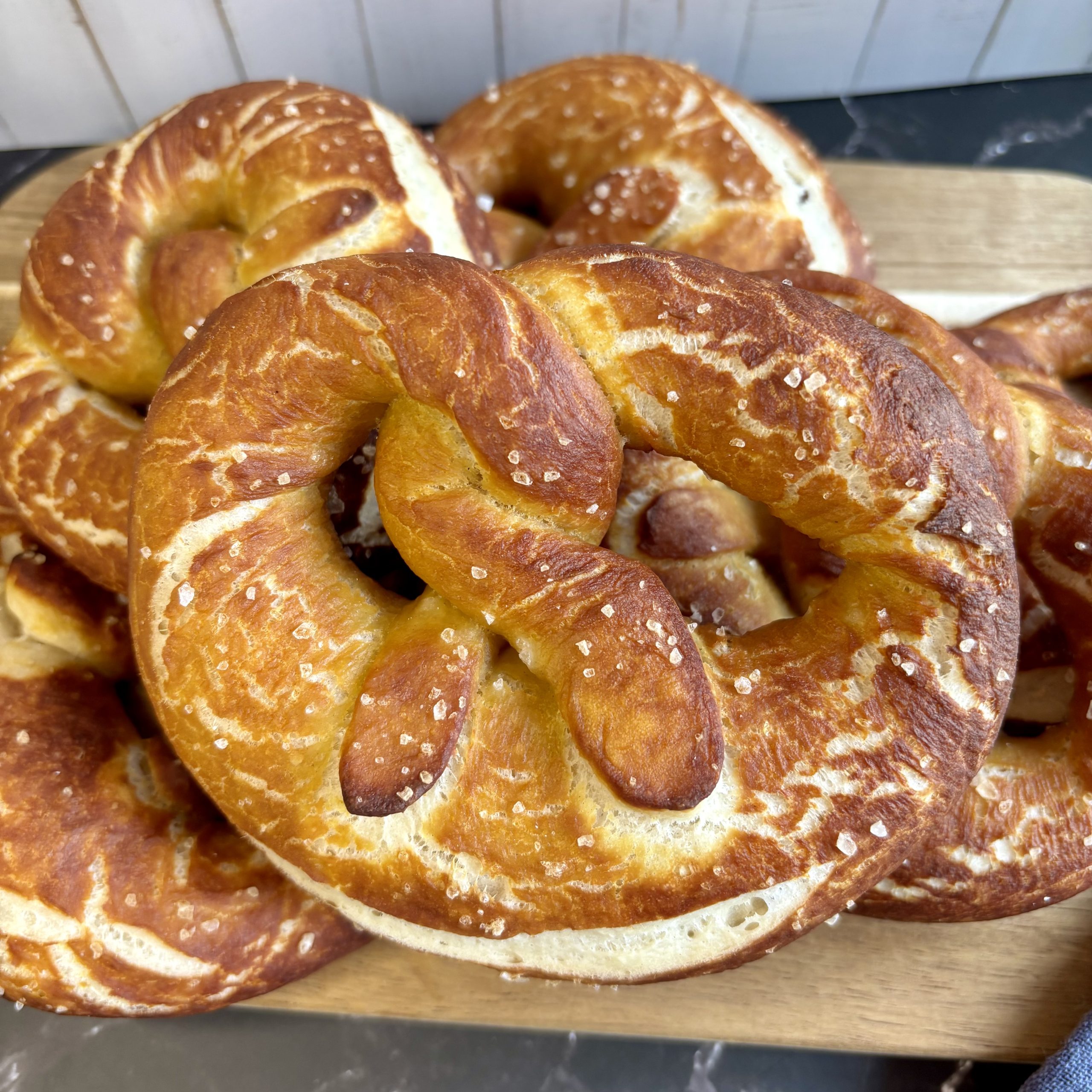 Sauerteig Brezeln – mein einfachstes Rezept, perfekt für Einsteiger