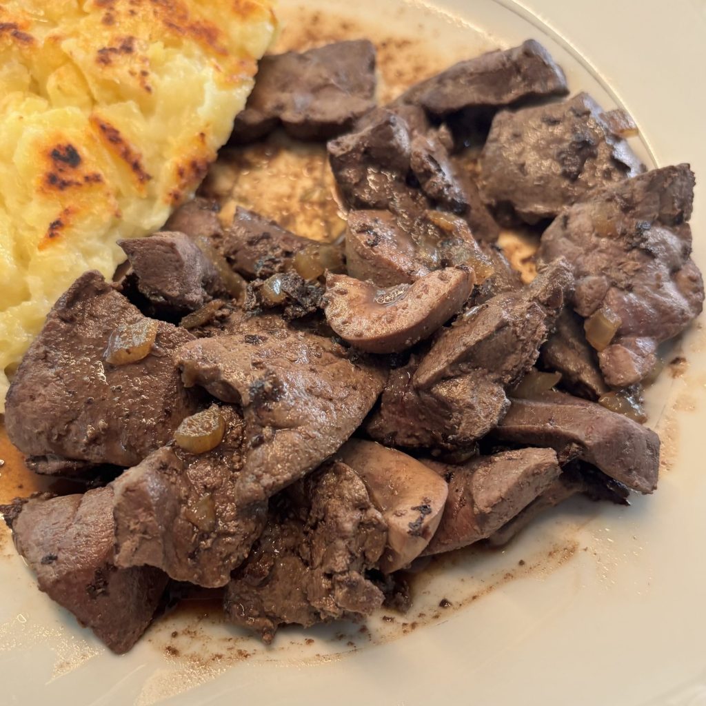 Zart gebratene Rehleber mit Kartoffelgratin