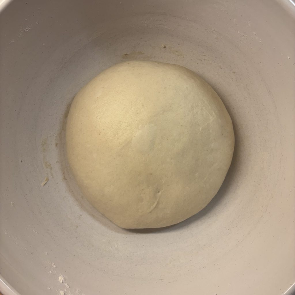 Aufgegangener Teig für Sauerteig Tessinerbrot nach der Stockgare